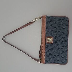 WRISTLET Dooney and Bourke